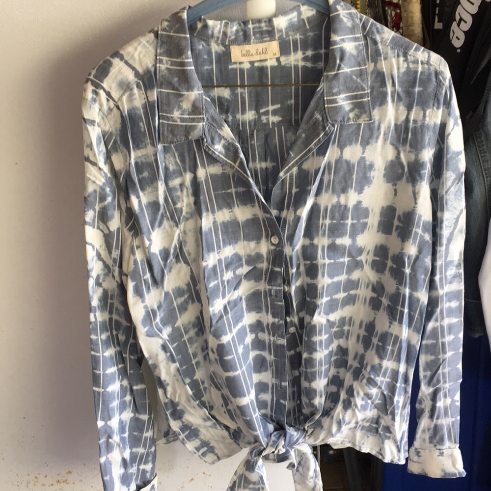 Bella Dahl everyday blouse with cute tie detail